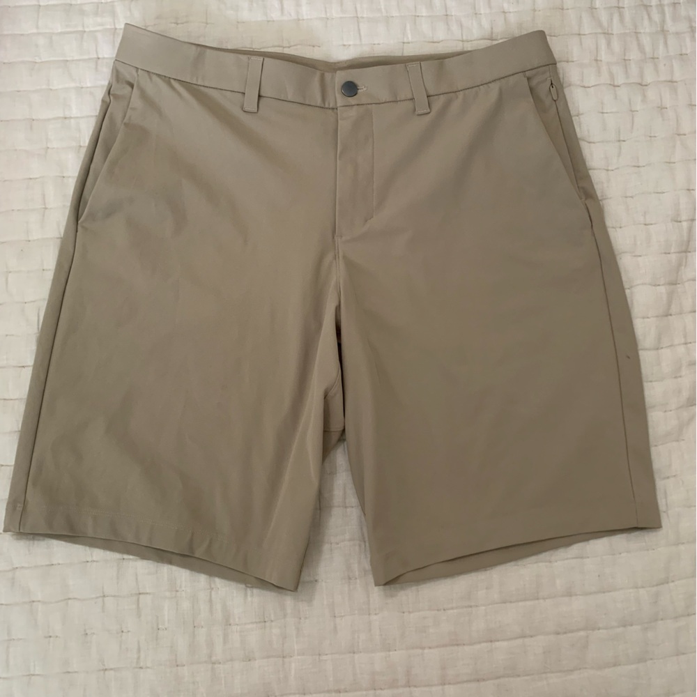 ABC Classic-Fit Short 9” WovenAir
